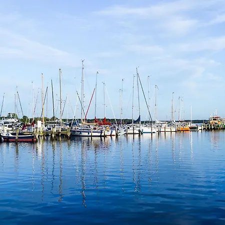 Апартаменты Strandlaeufer *