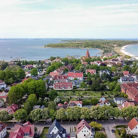 Strandlaeufer Апартаменты Рерик